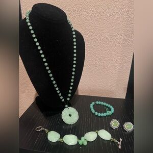 Green Beaded Jewelry Set